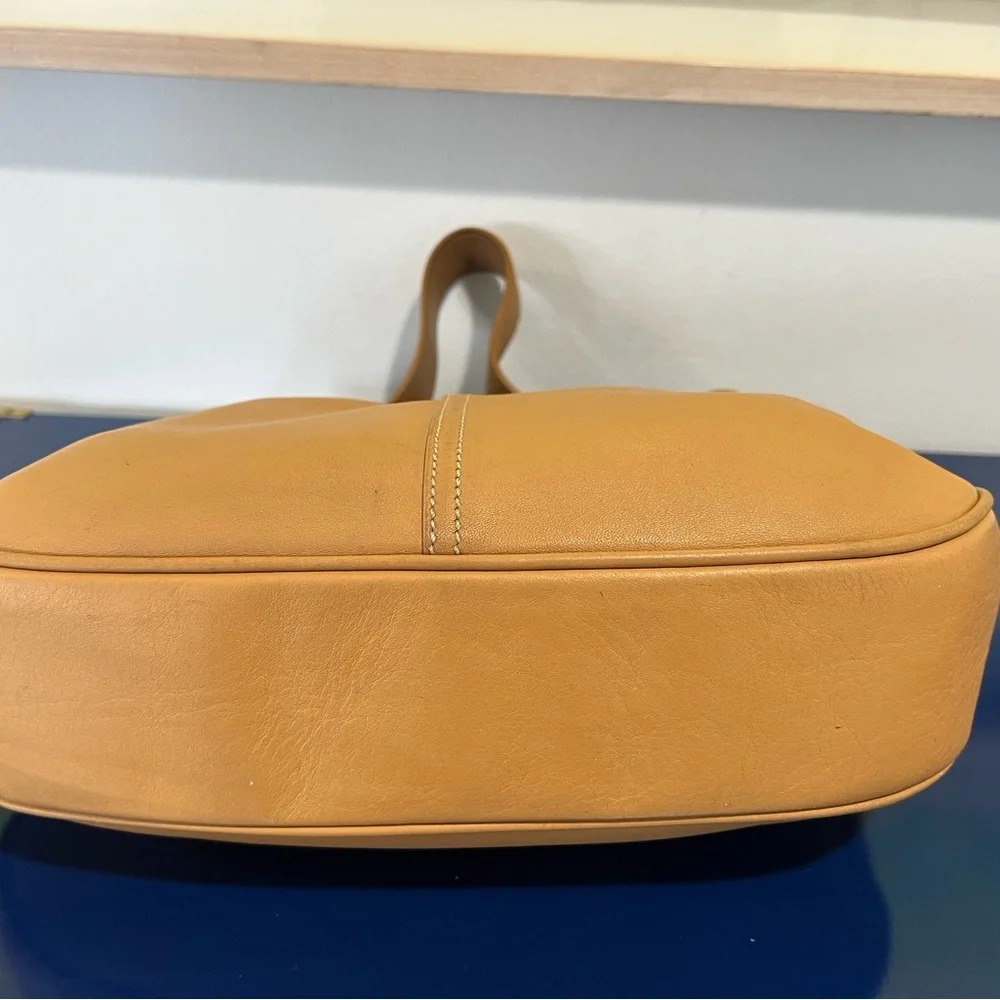 Coach Camel Legacy Zoe Tote Shoulder Hobo Bag Leather Purse 9342 Nickel Vintage - Picture 8 of 10